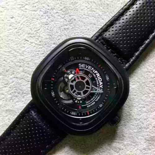 Часы SevenFriday
Часы SevenFriday