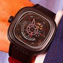 Часы SevenFriday
Часы SevenFriday