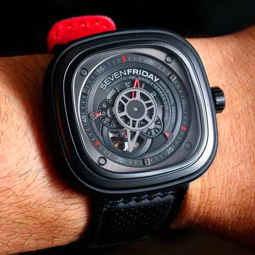 Часы SevenFriday
Часы SevenFriday