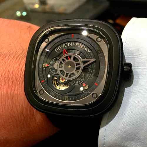 Часы SevenFriday
Часы SevenFriday