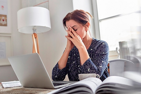 5 признаков эмоционального истощения, или Как не сгореть на работе 5 признаков эмоционального истощения, или Как не сгореть на работе